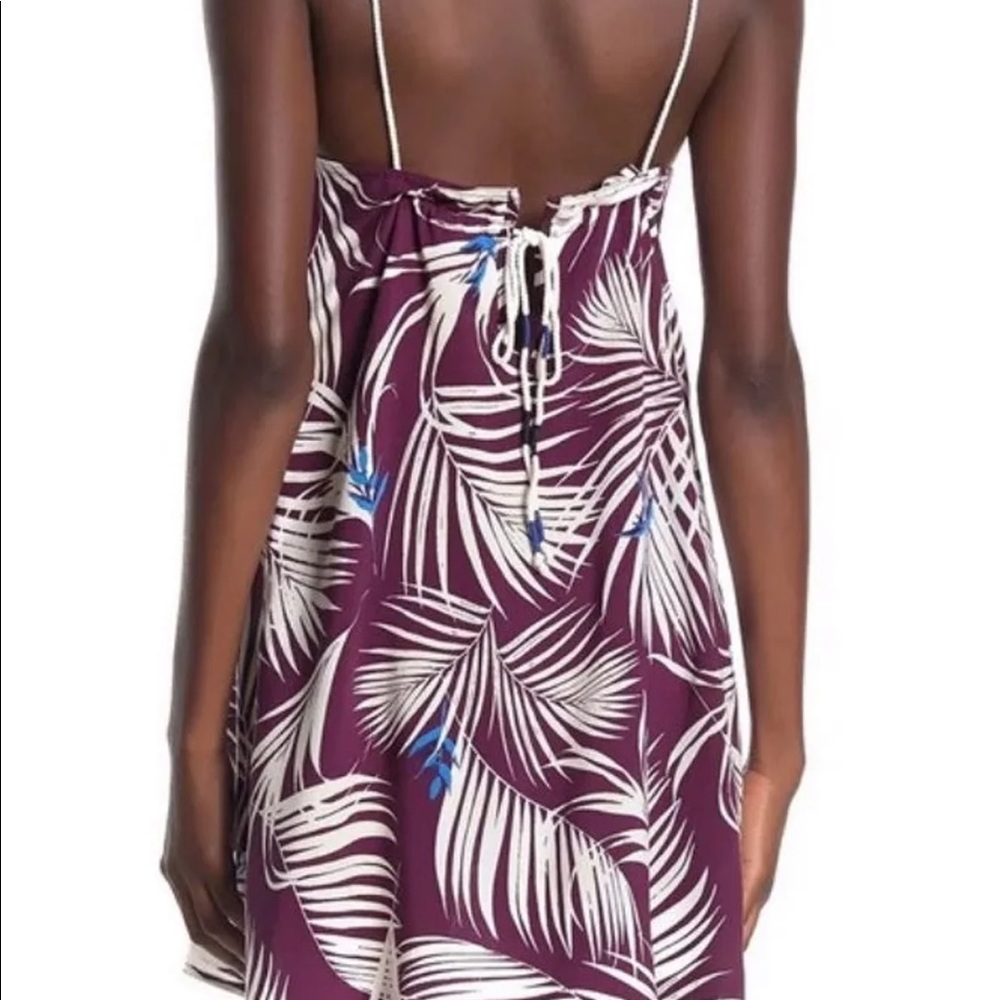 Beachy dress from Tavik 
Retails for $70
Size: XS
